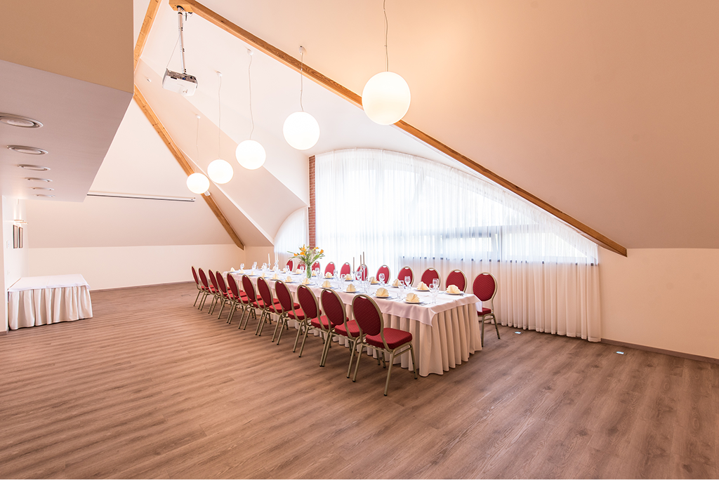 Antrojo aukšto salė 2